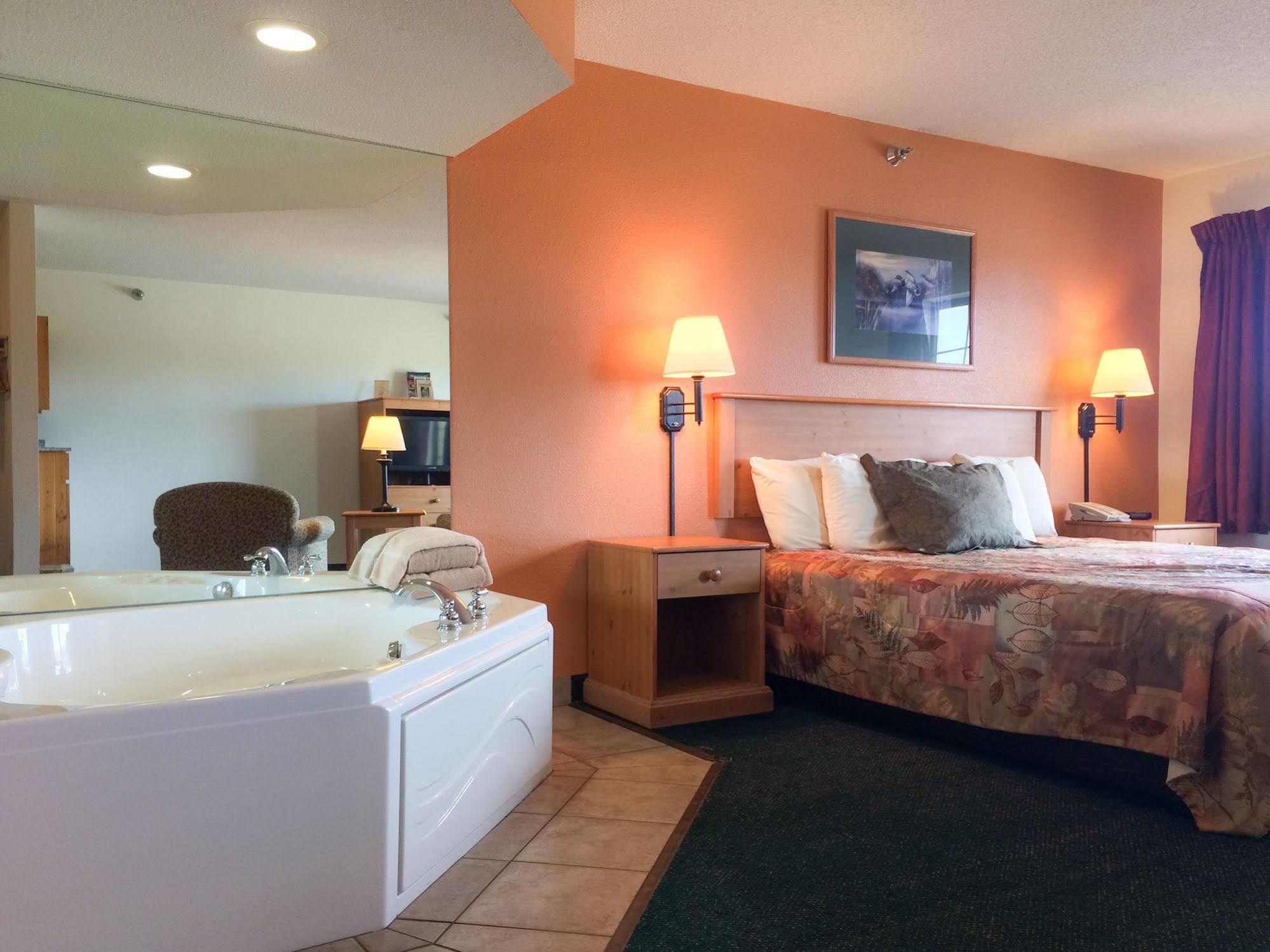 White Oak Inn And Suites Deer River Exterior foto